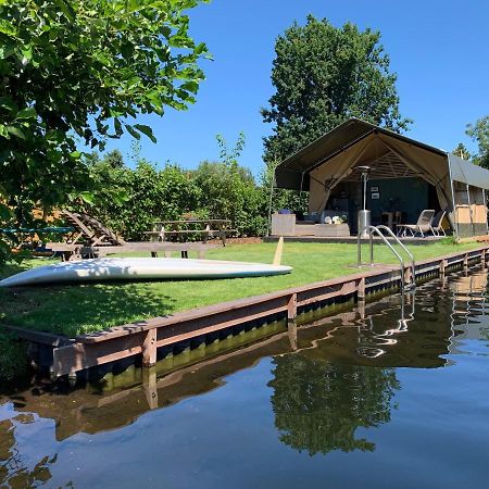 Glamping Aan De Plas Vinkeveen Exterior photo
